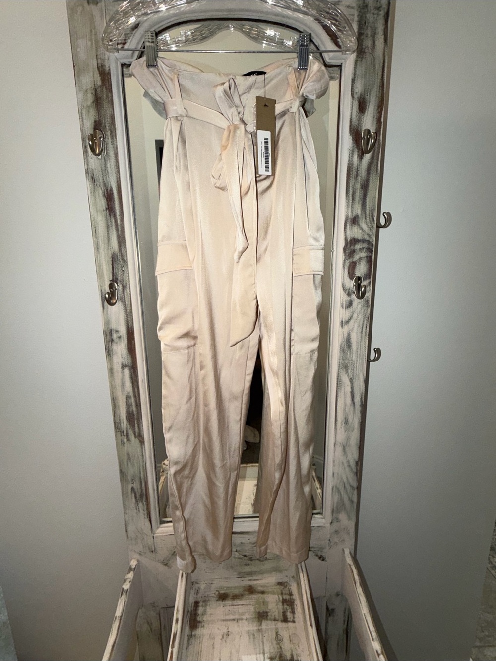 DO+BE Light Cream Satin Paperbag Waist Wide-Leg Cargo Pants